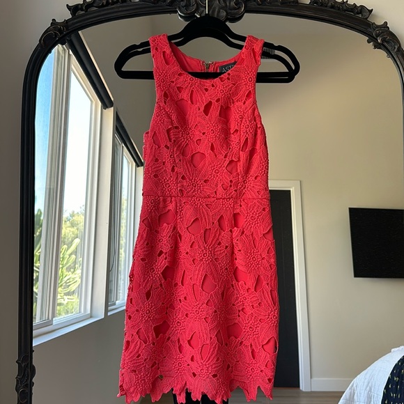 Astr | Dresses | Astr Coral Textured Floral Lace Dress | Poshmark